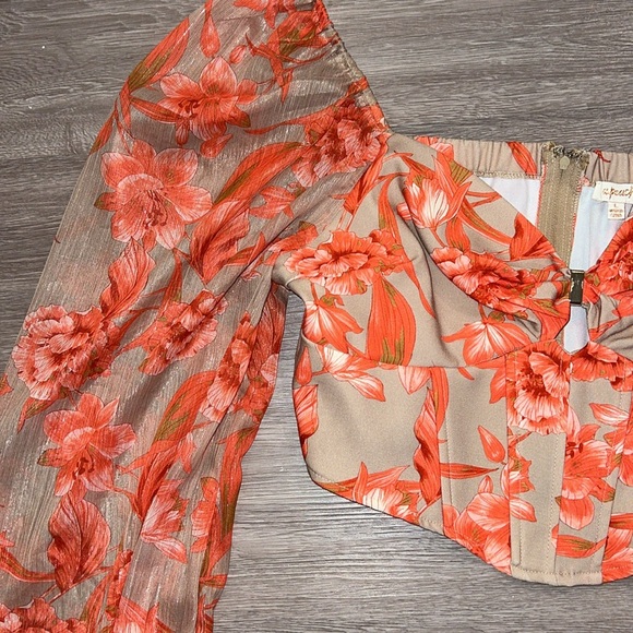 a peach corset crop top with puffy sleeves - Picture 2 of 4